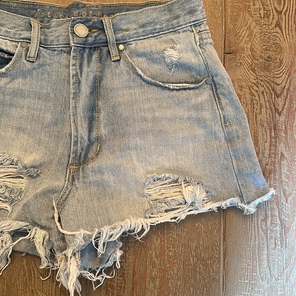 Articles Of Society Los Angeles denim distressed shorts - Picture 5 of 6